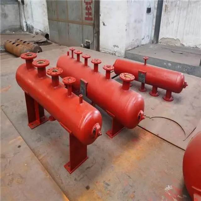 中站分集水器安装<font style='color:red'>高度</font>